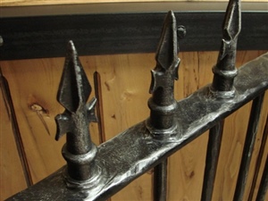 Gothic Vertical balusters topper